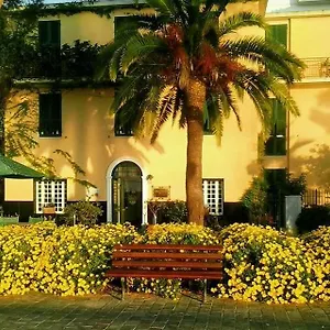 https://hotel-beau-rivage.hotelitalianriviera.com